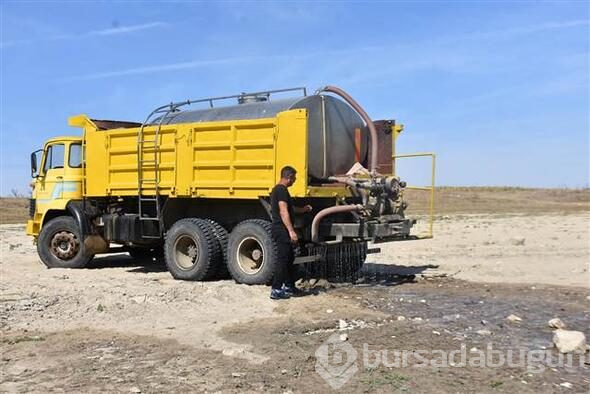 Oruçlu Göleti'ne tankerle su taşınıyor