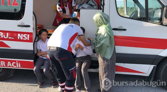 İstanbul'da okul servisi takla attı