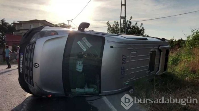 İstanbul'da okul servisi takla attı