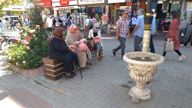 Denizli'deki depremden ilk görüntüler