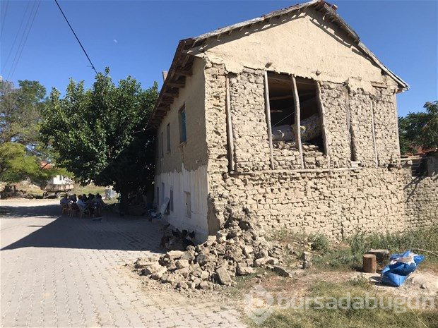 Denizli'deki depremden ilk görüntüler