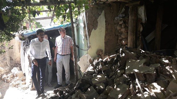 Denizli'deki depremden ilk görüntüler