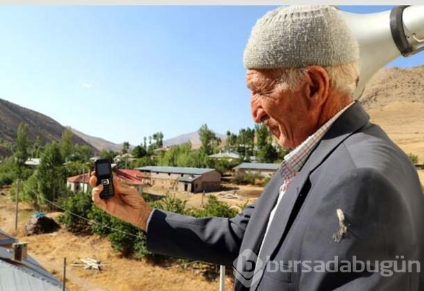 Görüşme yapabilmek için tepelere çıkıyorlar
