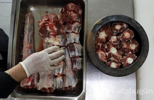15 saatte pişen "pöç" sofraları süslüyor
