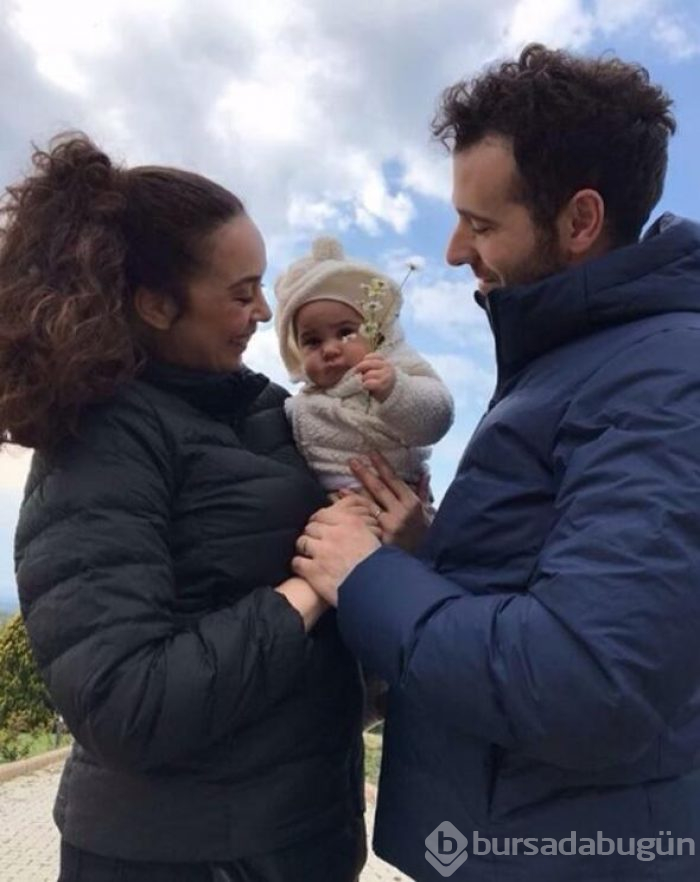 Azra Akın, doğum kiloları nedeniyle Fahriye Evcen'e de destek verdi