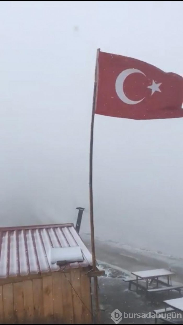 Sabah saatlerinden itibaren kar yağışı başladı! Her yer beyaza büründü
