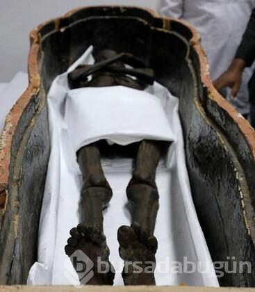 Mısır'daki 'lanetli' Sennedjem mumyası açıldı!