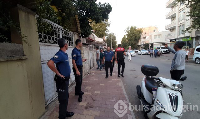 Hamile eşini kucağında çocuğu varken sokak ortasında dövdü
