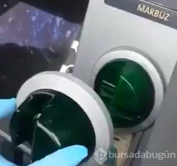 ATM'den para çekerken dikkat edin!