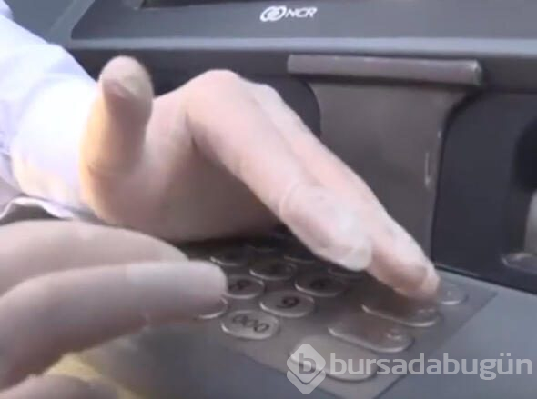 ATM'den para çekerken dikkat edin!