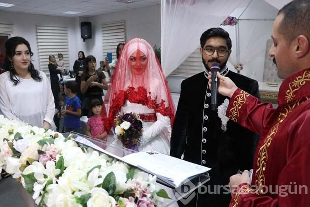 Hindistanlı damat Kayserili aşkı ile evlendi
