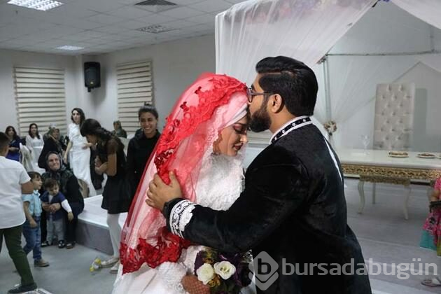 Hindistanlı damat Kayserili aşkı ile evlendi