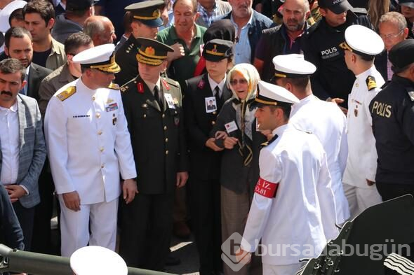 Kocaeli şehidini son yolculuğuna uğurladı