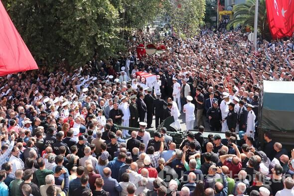 Kocaeli şehidini son yolculuğuna uğurladı