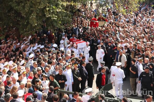 Kocaeli şehidini son yolculuğuna uğurladı