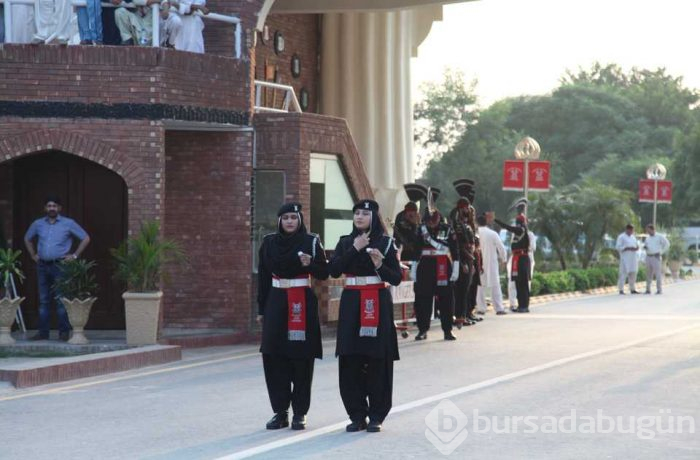 'İki nükleer güç el sıkıştı'