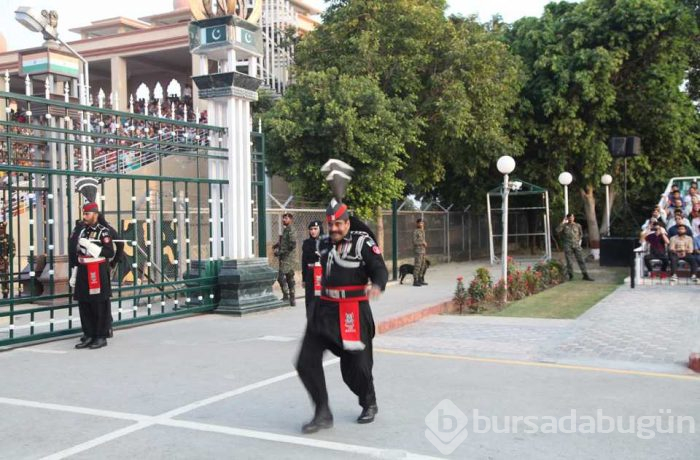 'İki nükleer güç el sıkıştı'
