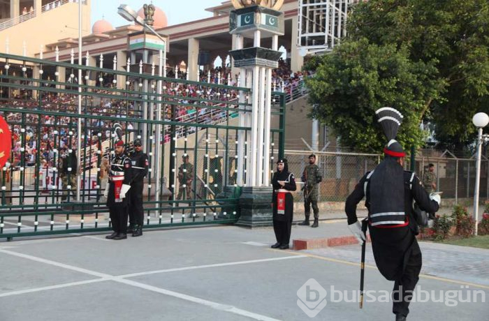 'İki nükleer güç el sıkıştı'
