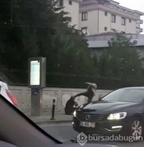 İstanbul'da dehşet! Önce tekmeledi ardından kurşun yağdırdı