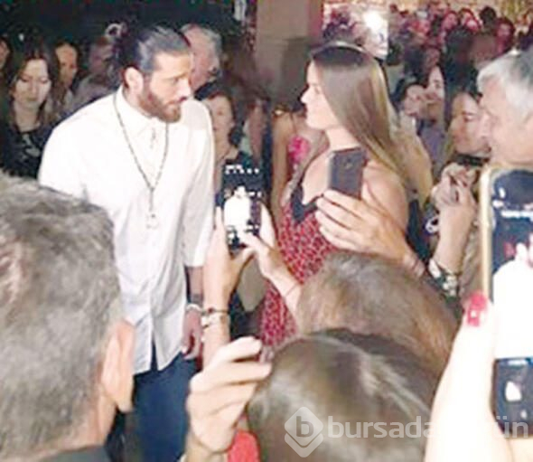 Can Yaman, ünlü tenisçi ile tanıştı
