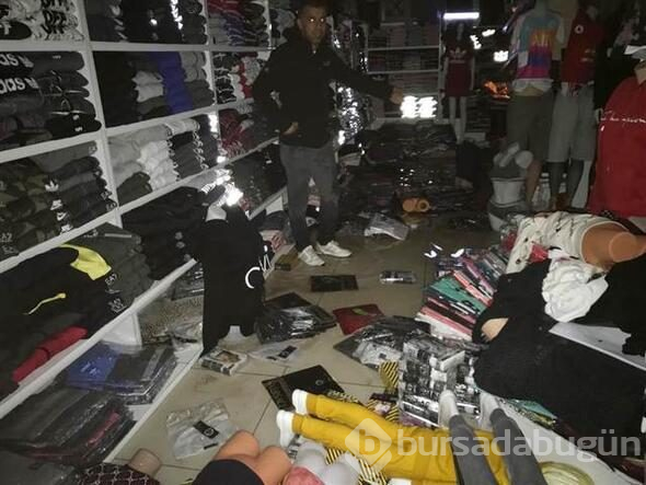 Didim'de sağanak yağış etkili oldu