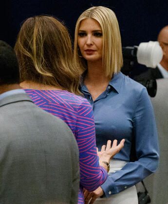 Ivanka Trump'ın sutyeni başına iş açtı!