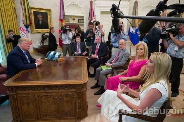 Ivanka Trump'ın sutyeni başına iş açtı!