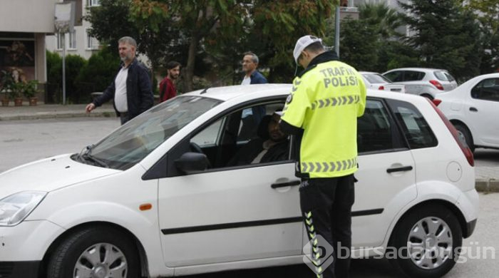 Araçlara sigara kontrolü! Tek tek durduruldular