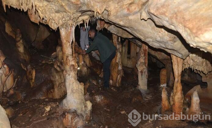 Tesadüfen bulunan mağaraya çirkin saldırı!