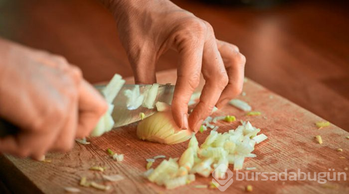 Çiğ sarımsak ve soğan meme kanseri riskini büyük ölçüde düşürüyor