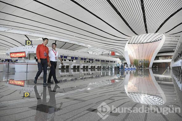 Çin'in yeni havalimanı Daxing Havalimanı açıldı