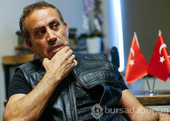Ünlülerden deprem tweet'leri