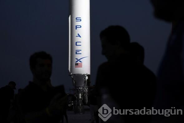 Elon Musk "Starship"i tanıttı