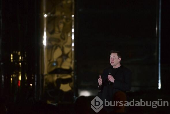Elon Musk "Starship"i tanıttı
