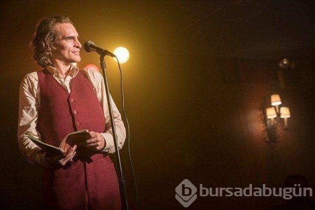 Joker filmine maskeyle girmek yasak!