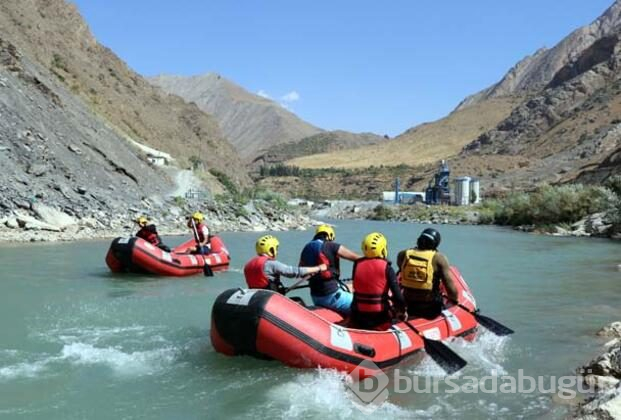 Zap Vadisi'nde 'rafting spor merkezi'