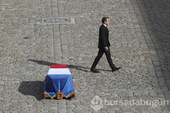 Fransa eski Cumhurbaşkanı Jacques Chirac son yolculuğuna uğurlanıyor
