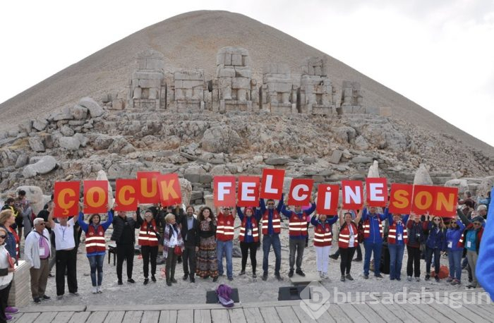 Nemrut dağının zirvesinde "Çocuk Felcine Son" dediler