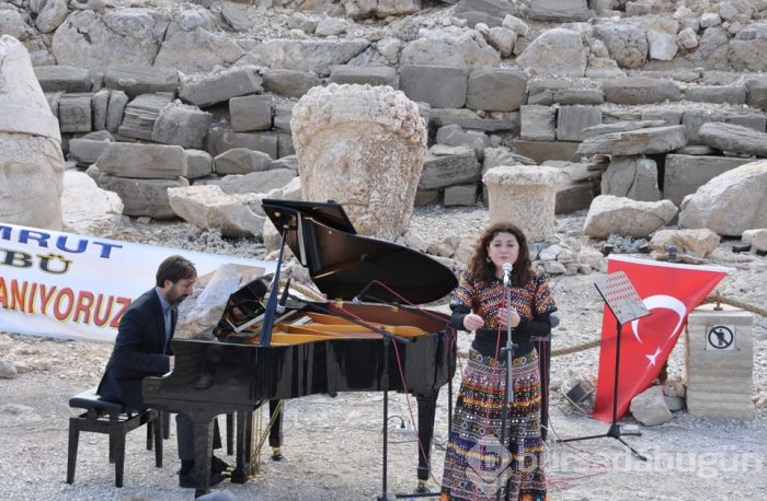 Nemrut dağının zirvesinde "Çocuk Felcine Son" dediler