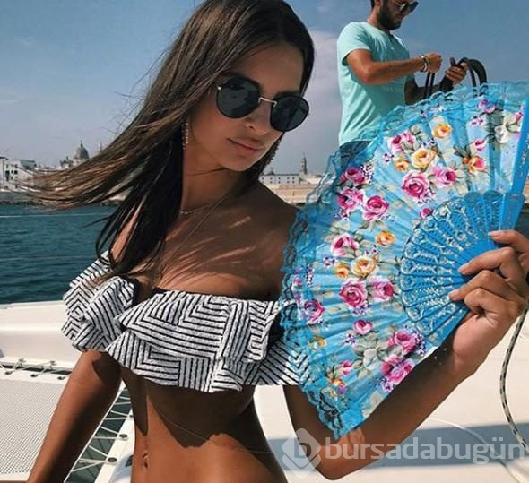 Tanıtım yüzü olduğu bikini markasını işte böyle tanıttı!