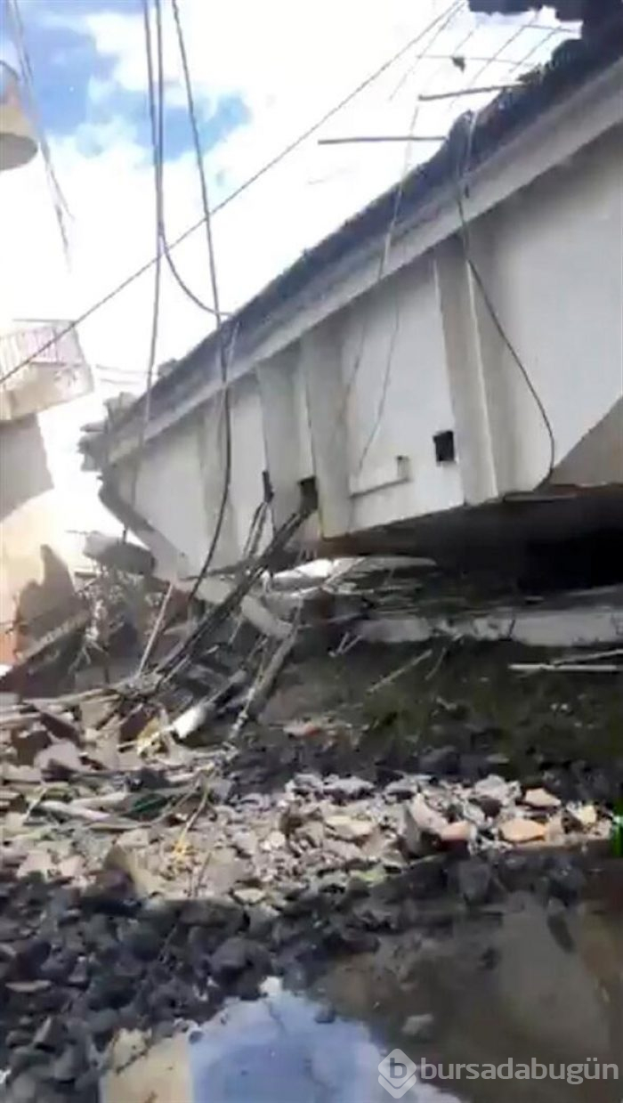 Asya kıtasındaki tek kemerli ilk köprü çöktü
