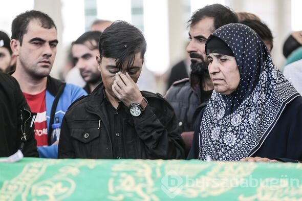 En acı tesadüf durağa çarpması sonucu hayatını kaybetti!