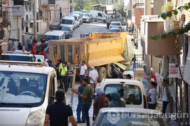 Mahallede araç bırakmadı 