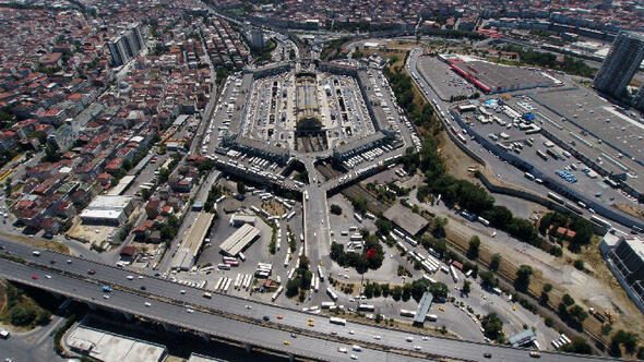 Otogardaki metruk binalar yıkıldı