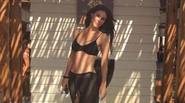 Defne Samyeli bikinili fotoğraflarıyla olay oldu!