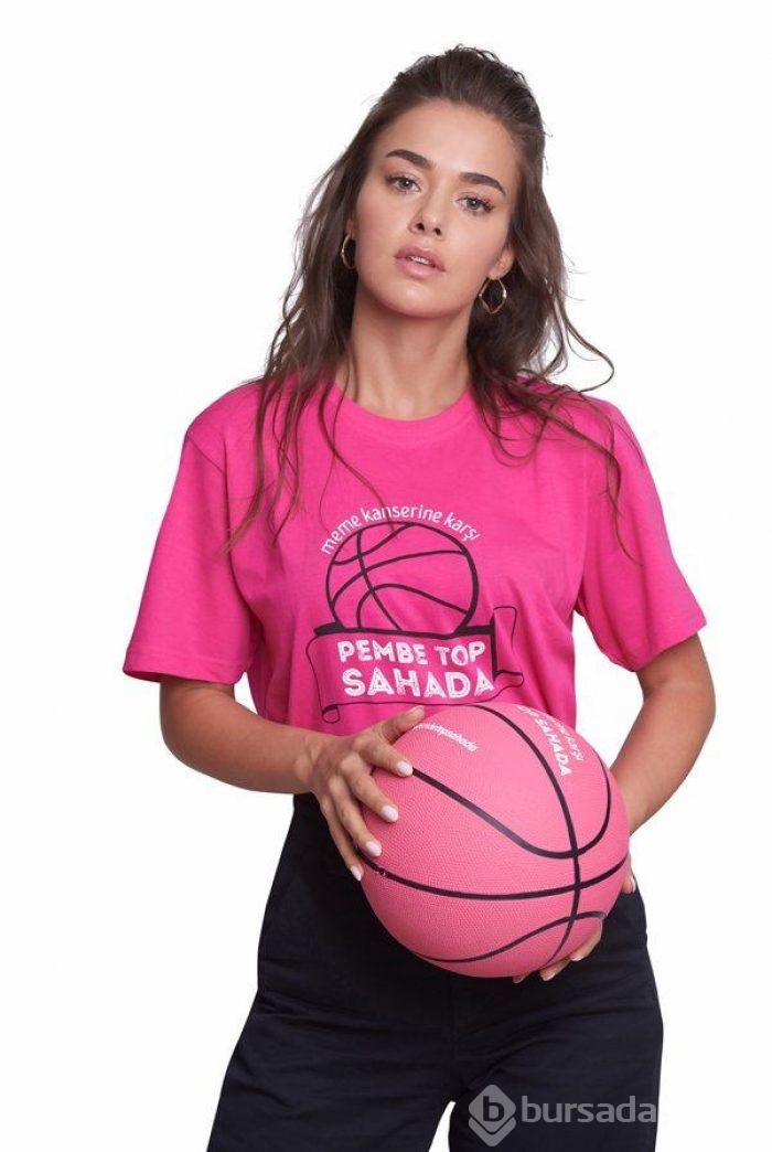 Pembe top havalanıyor!