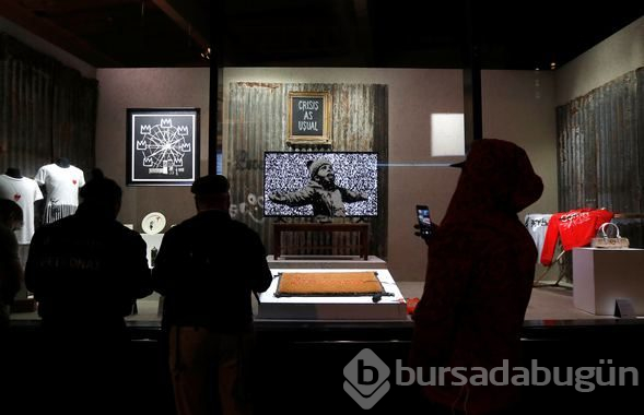 Sokak sanatçısı Banksy Londra'da dükkan açtı