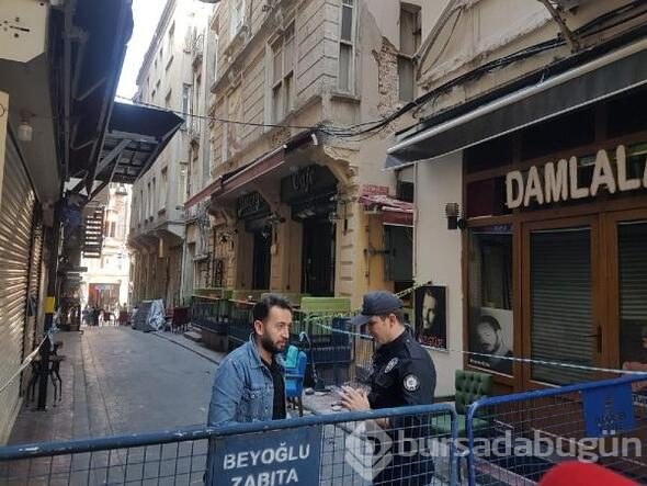 Taksim'de binada çökme riski!