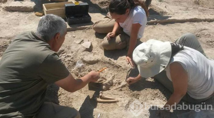 5 bin 700 yıllık çocuk iskeleti bulundu