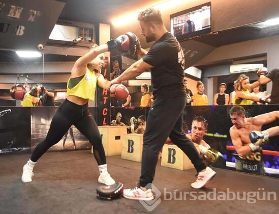 Genç kadınlar, dövüş sporlarına yöneldi